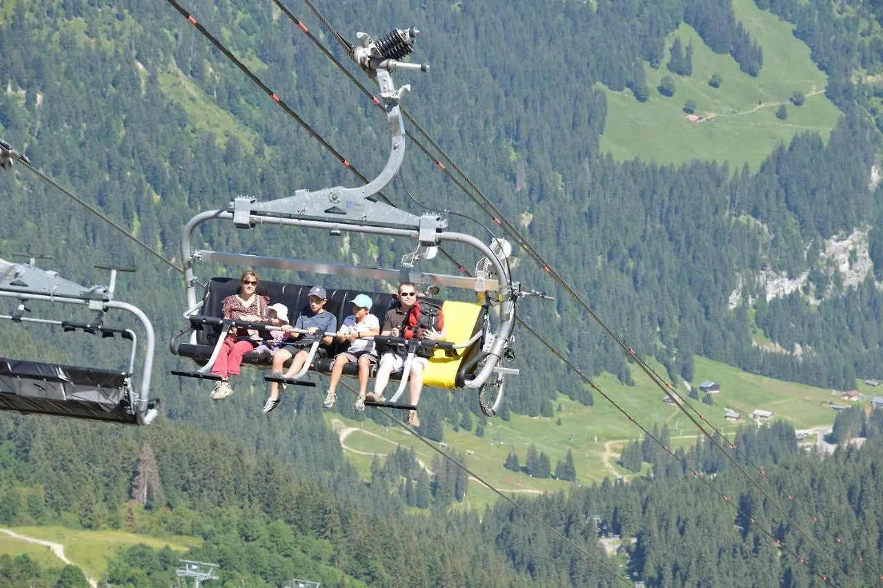 Hotel Les Triolets Chatel 2*,